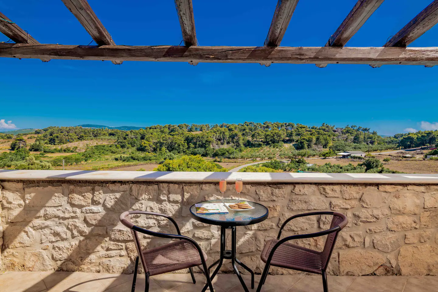 8e2be1fc-9967-4dbb-b58f-7ea28fbeb12c